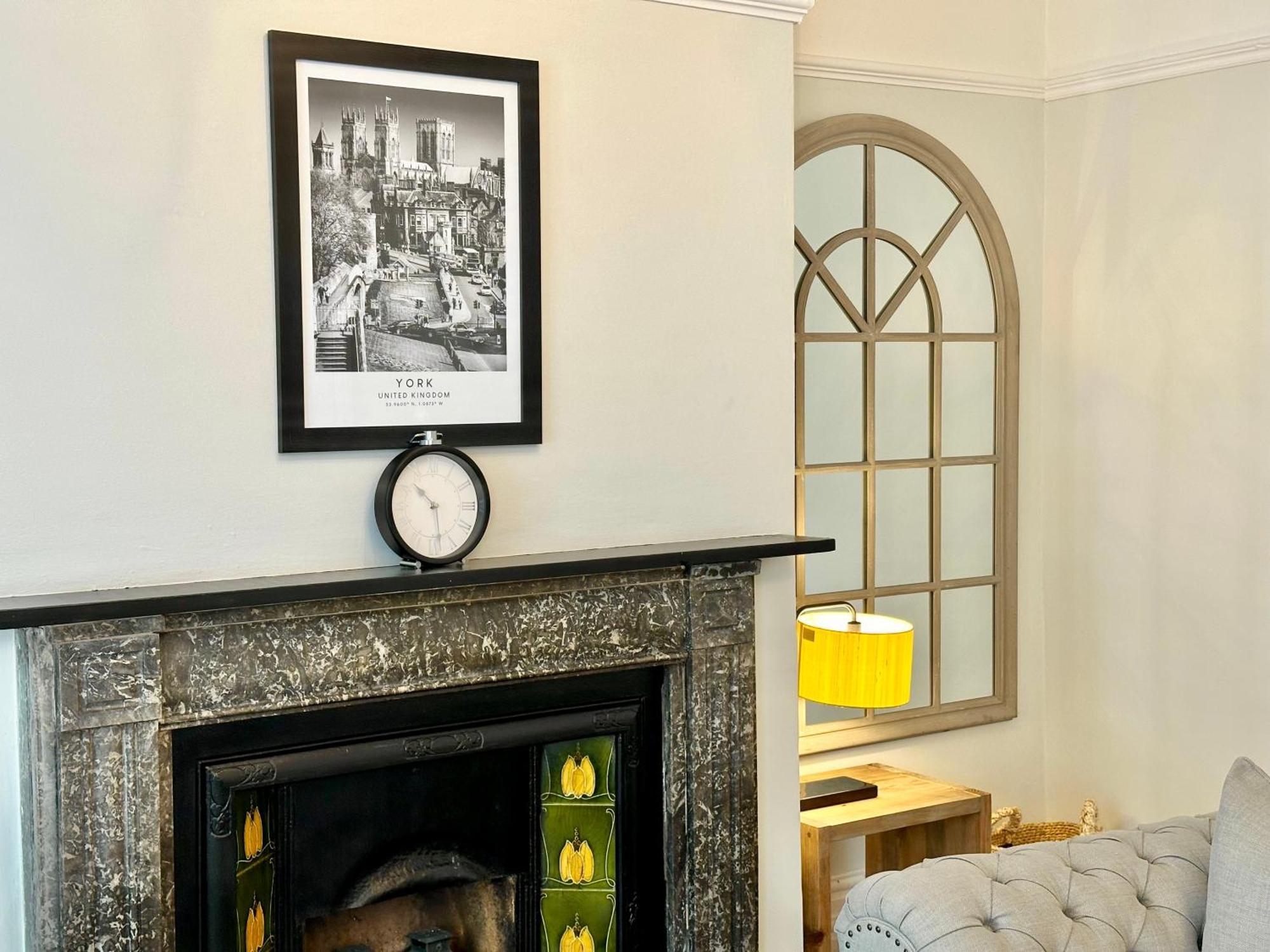 Gillygate Nest With Free Allocated Parking York Exterior foto